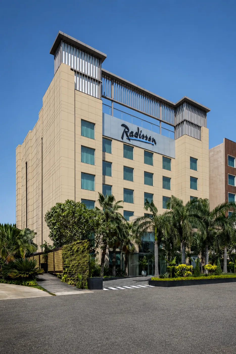 RADISSON